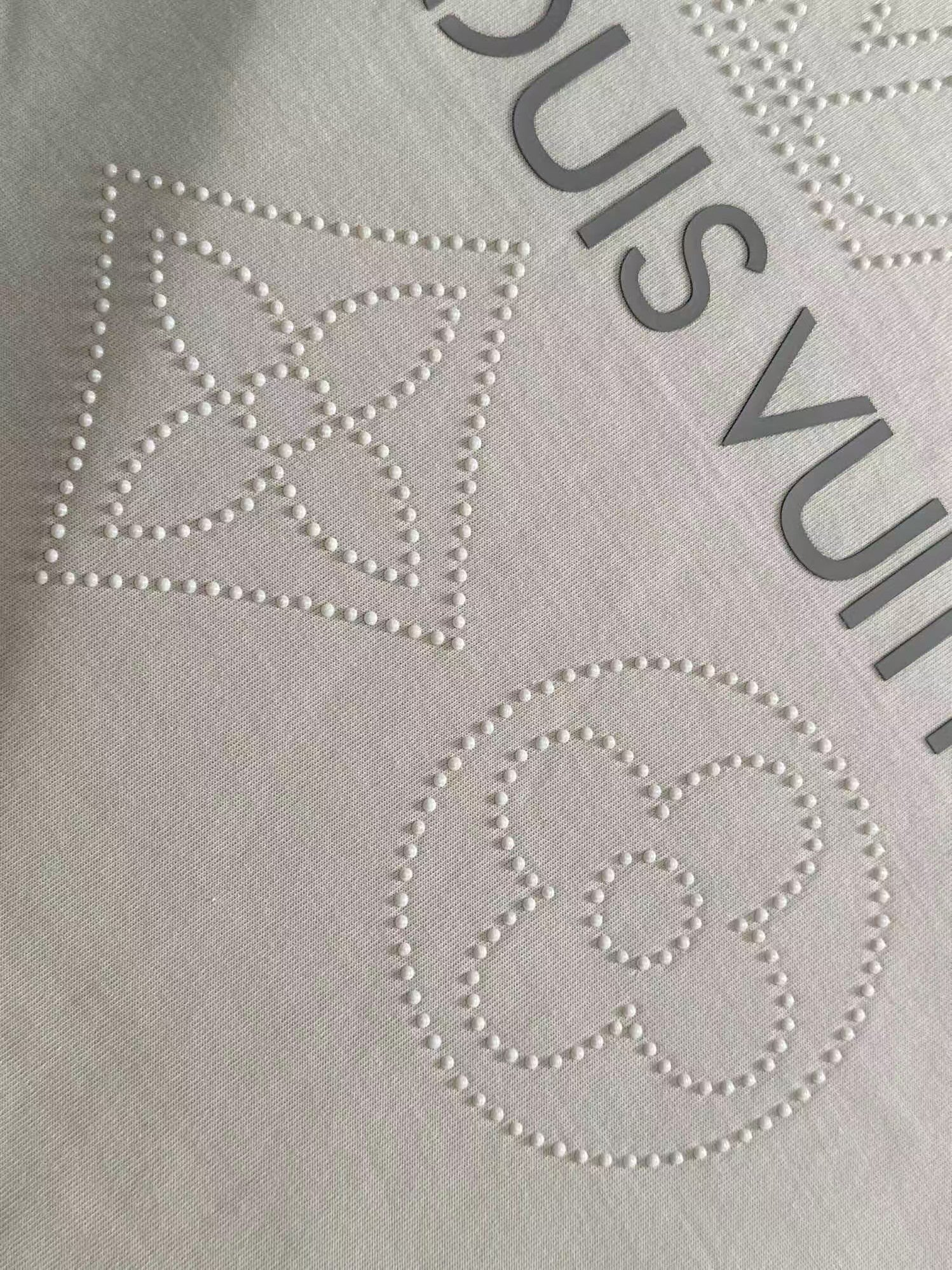 L's pearl-patterned breathable cotton T-shirt (excellent quality)