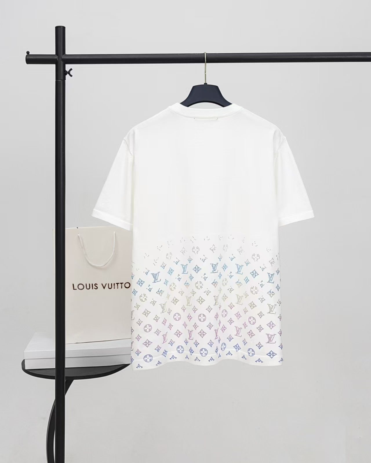 25SS Gradient Crystal Sequin Knitted Short Sleeve Top with Multicolor Old Flower Pattern