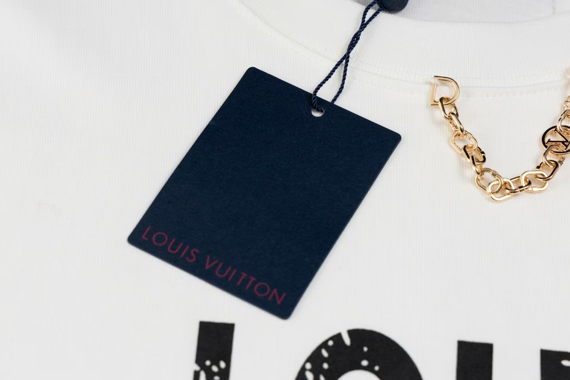 L's  worn-out letter necklace round neck short sleeve