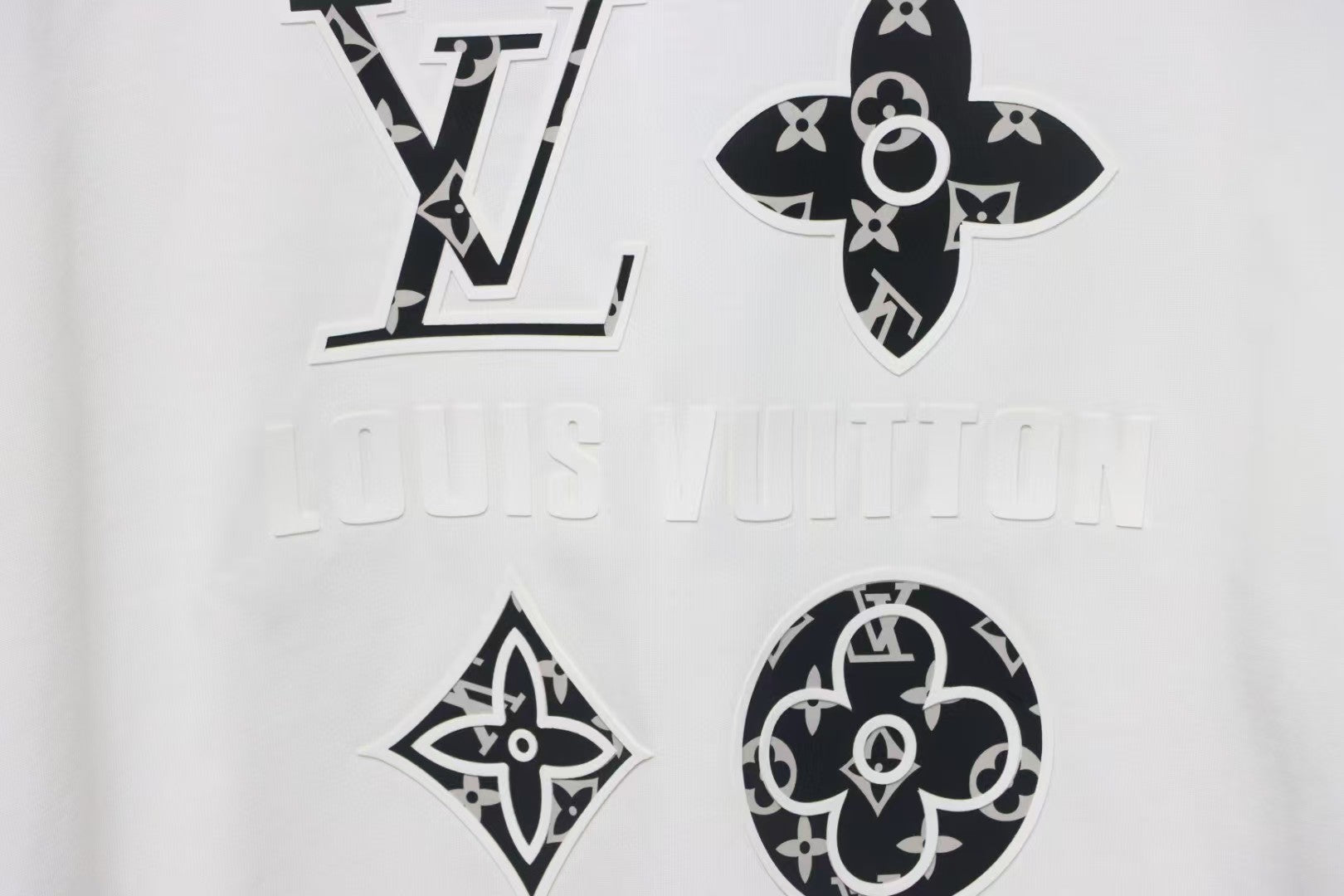 L's Silicone Four-Flower T-Shirt