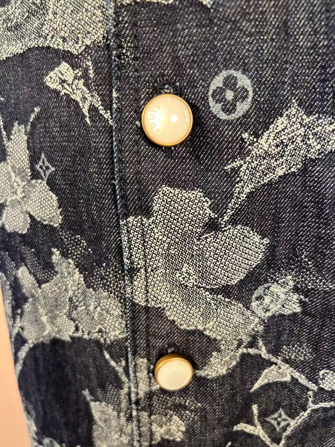 L's Flower Wave Jacquard Denim Shirt