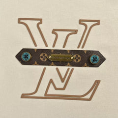 L's2025's latest leather and metal logo pendant T-shirt