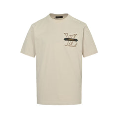 L's2025's latest leather and metal logo pendant T-shirt
