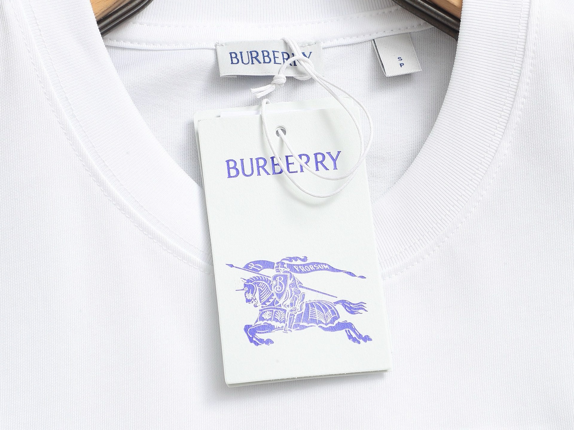 Bu's 2025 latest and top-level grid spliced embroidery T-shirt