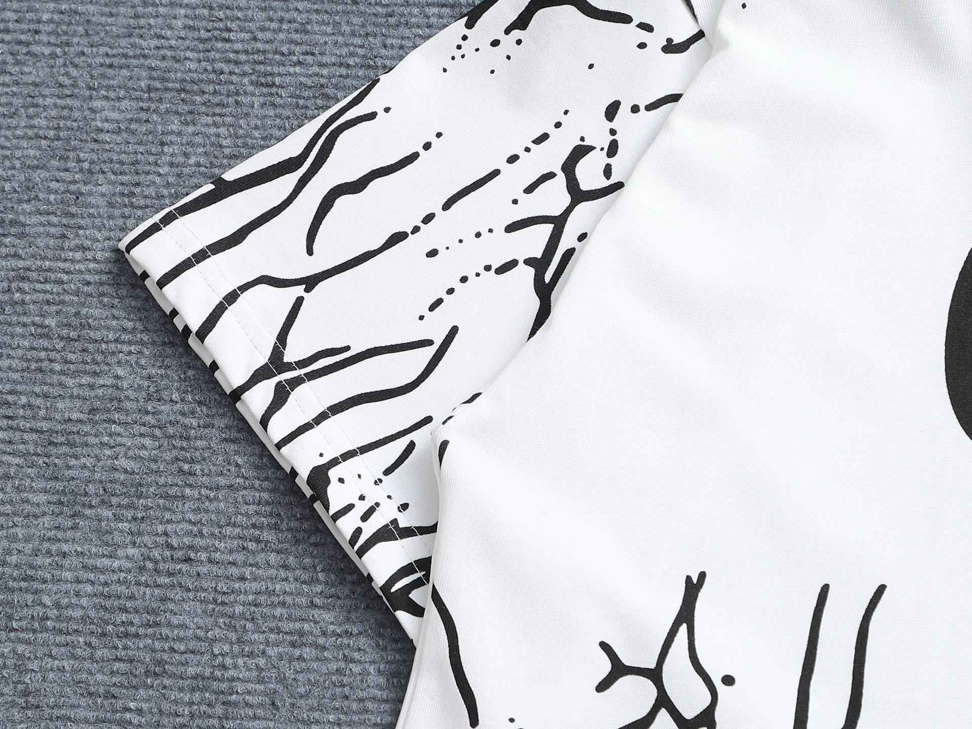 G's 2025 Spring/Summer Latest Style Chest Logo T-Shirt