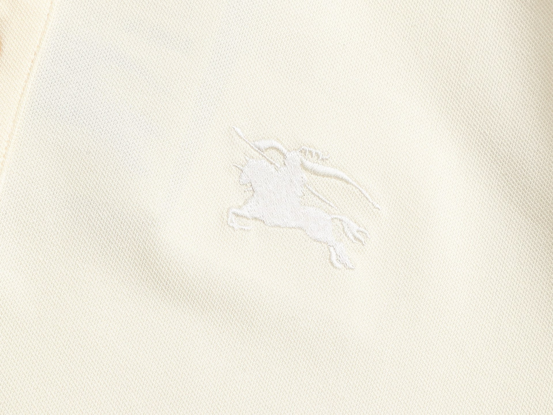 Bu's 2025 latest counter polo shirt with shoulder texture