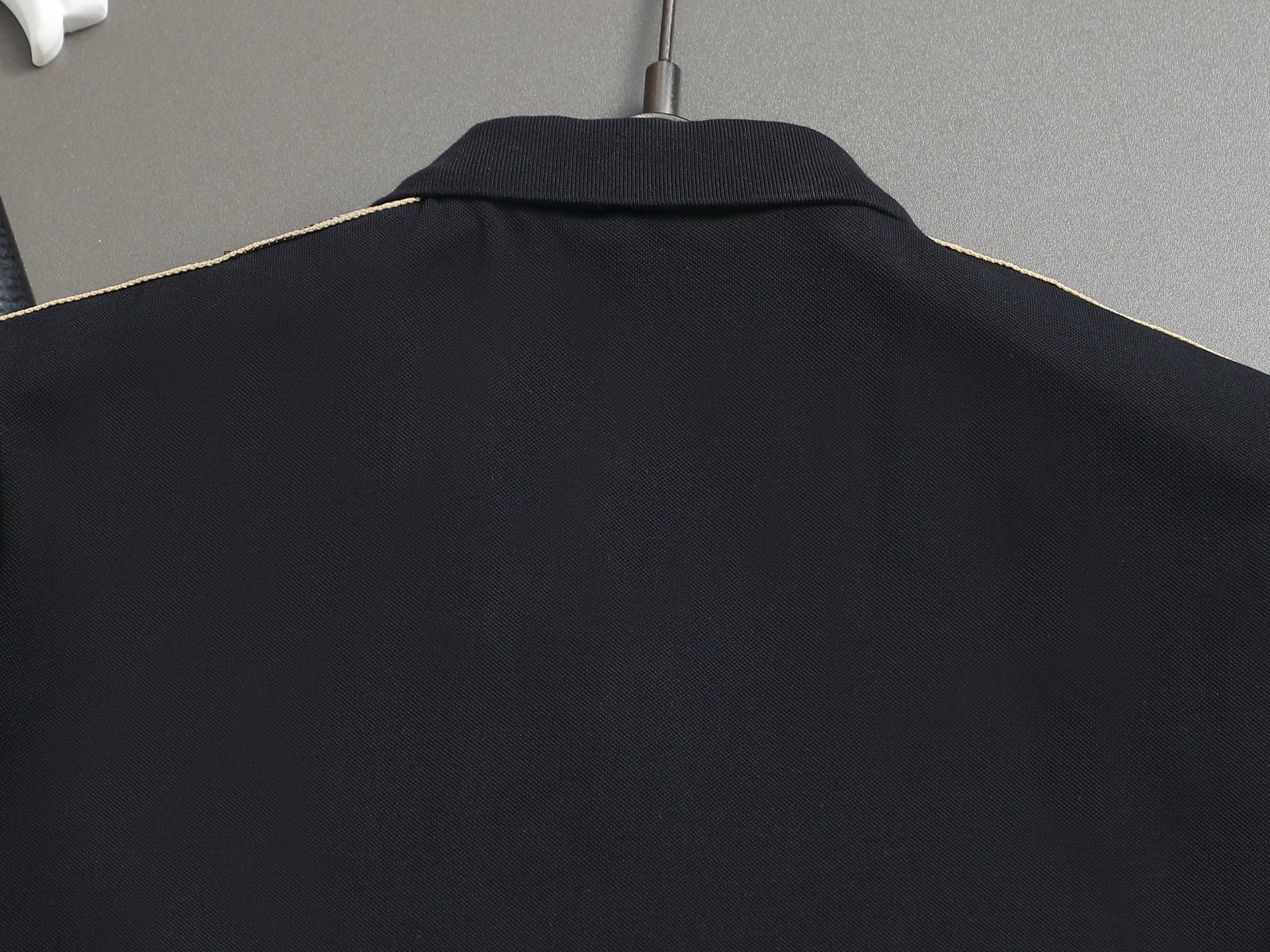 Bu's 2025 latest counter polo shirt with shoulder texture